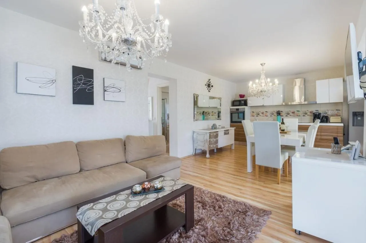 Exclusive 4 Bedroom Villa Alex In Porec With Private Pool, Garden And Parking